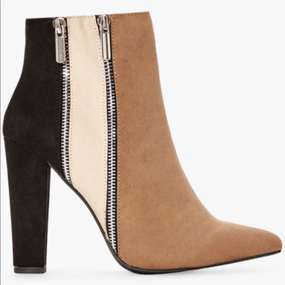 NWOT color block booties with zipper accent